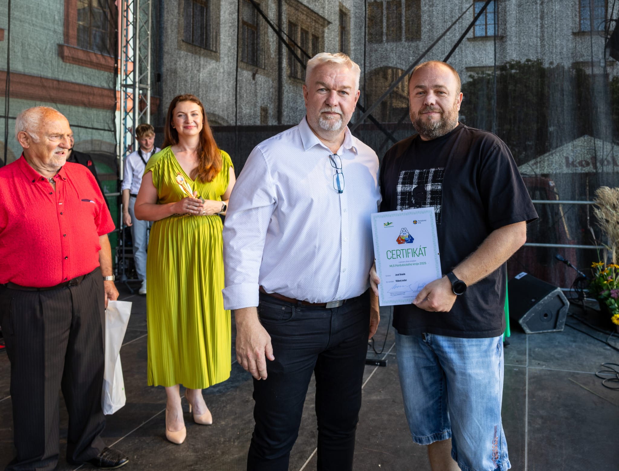 PEPE s certifikátem